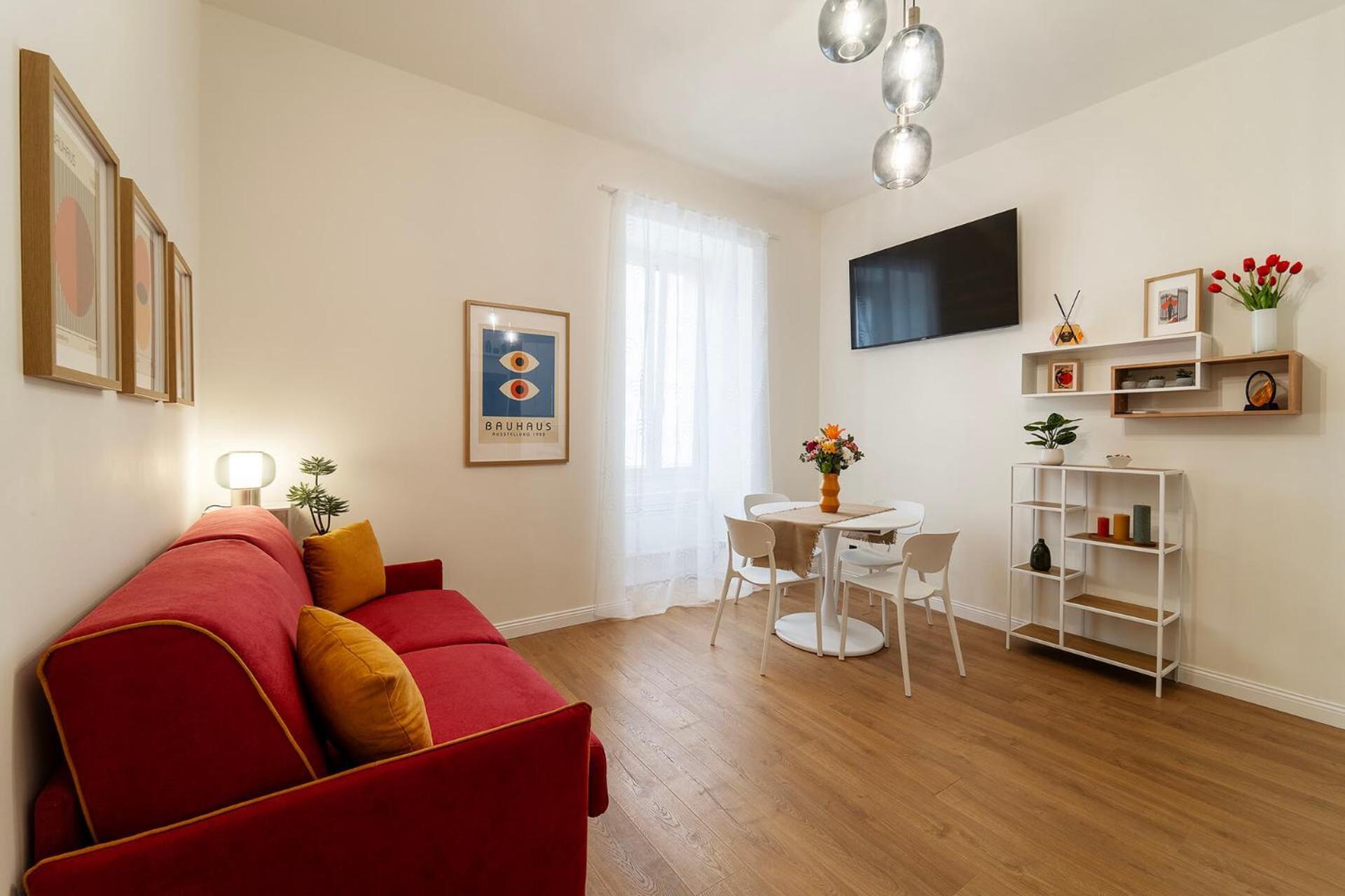 Pictadomus-albus, Metro Furio Camillo Apartment
